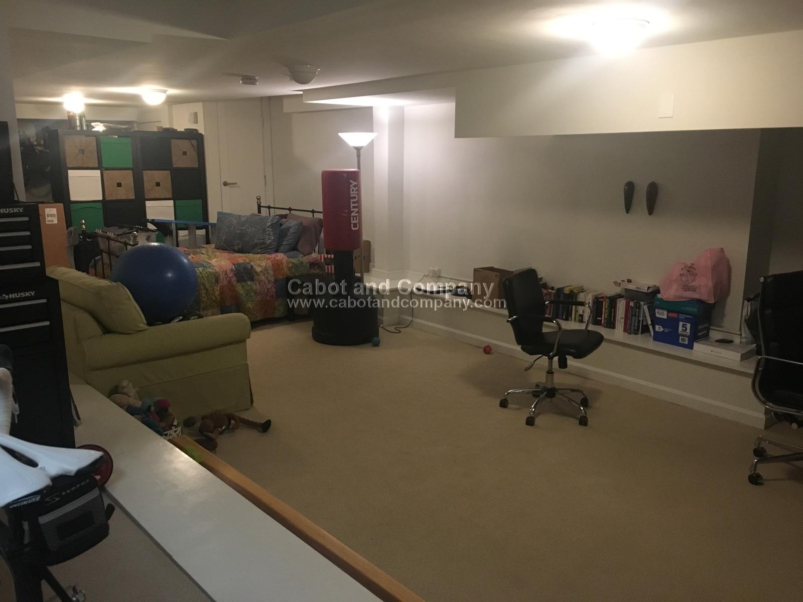 72 Hamilton St, Cambridgeport