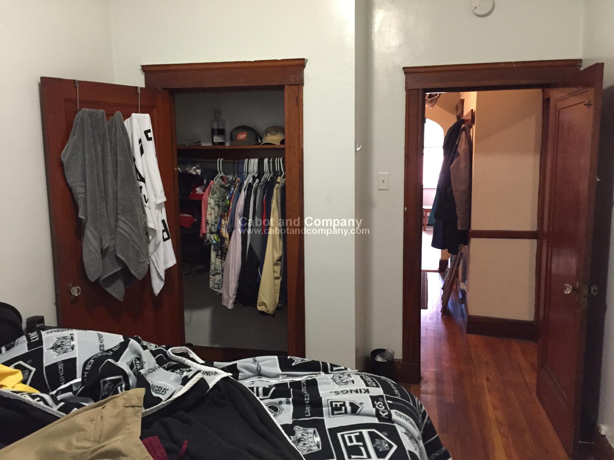 443 Hanover St, North End