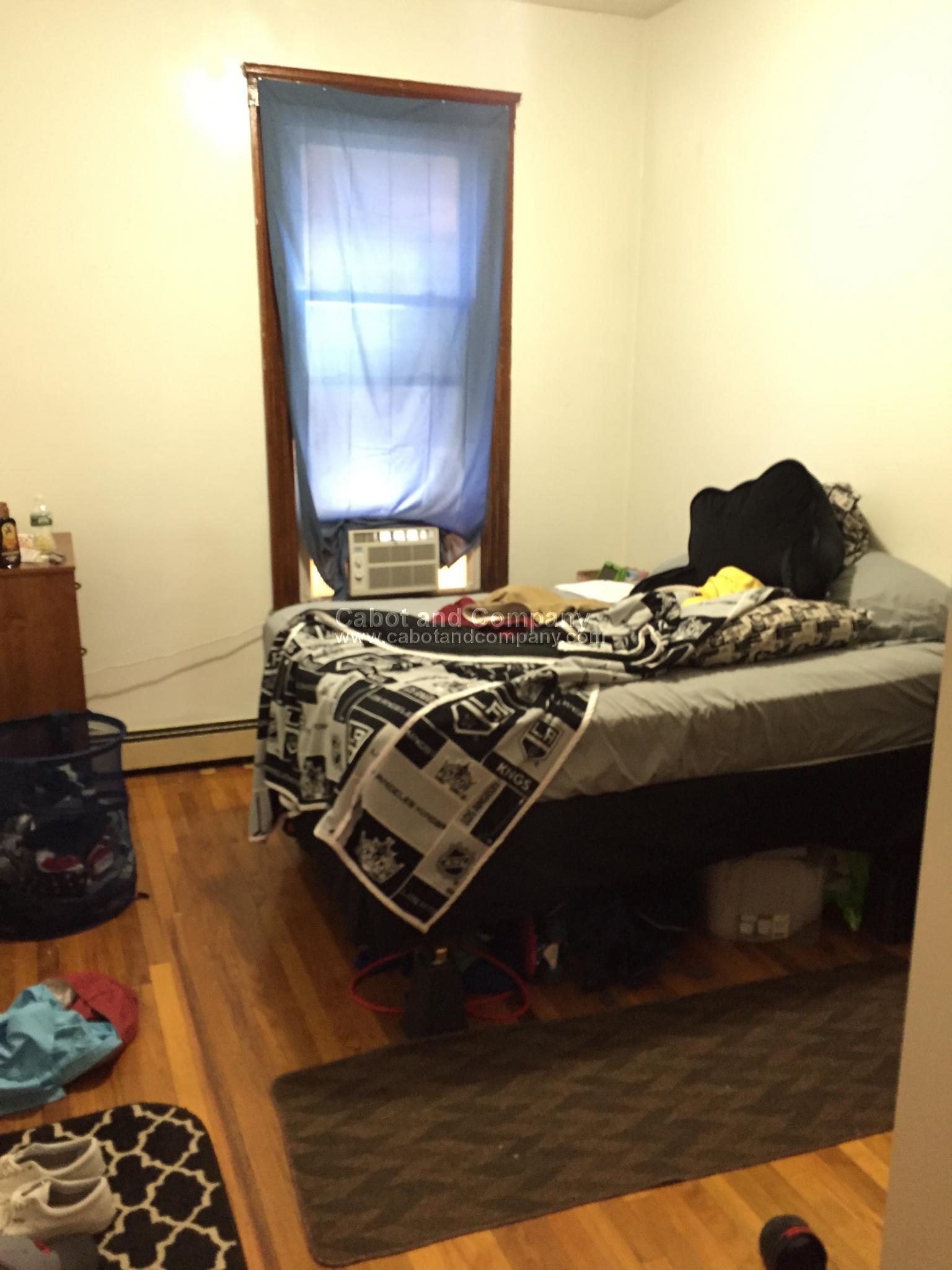 443 Hanover St, North End