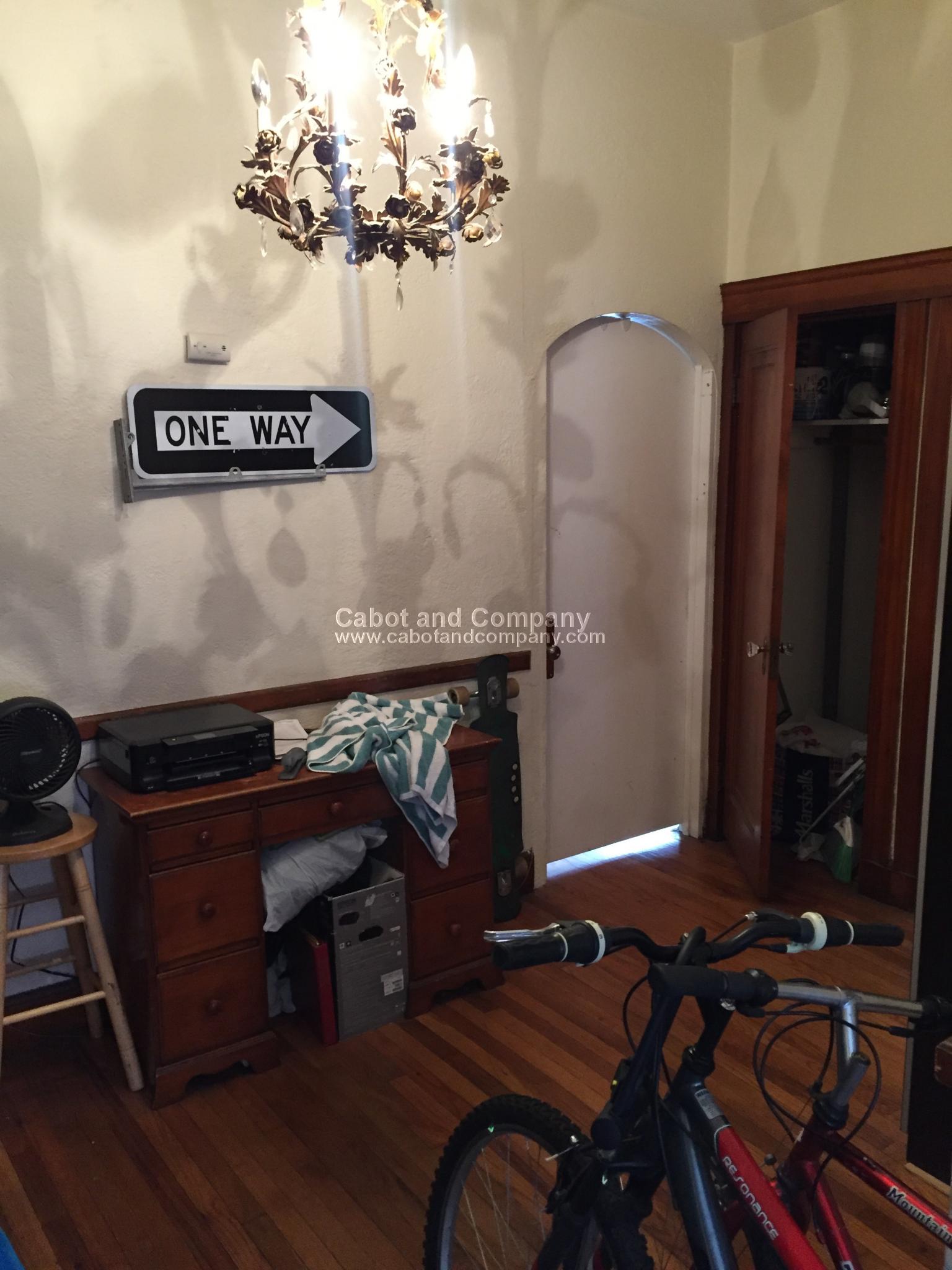 443 Hanover St, North End