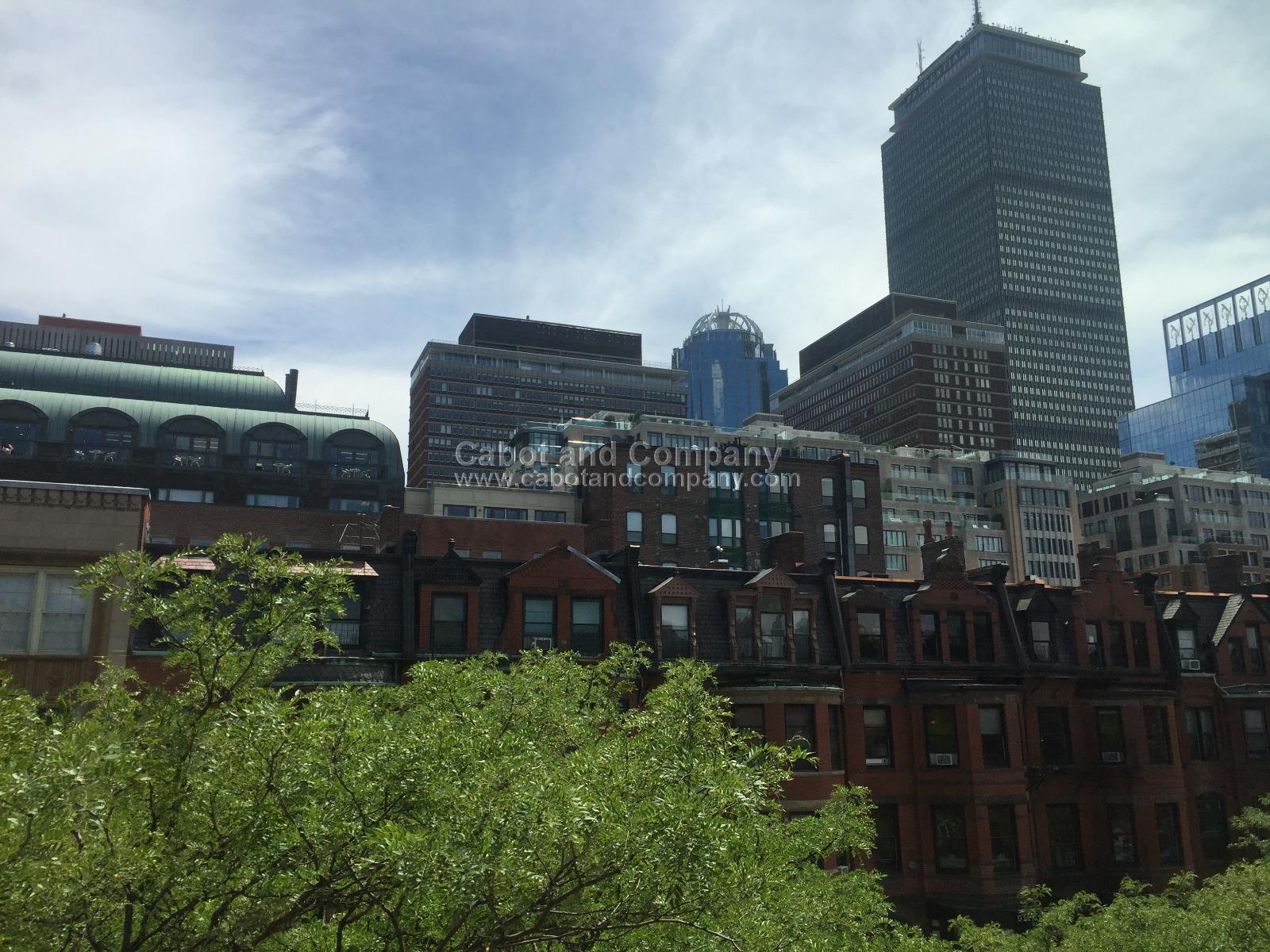 209 Newbury St, Back Bay