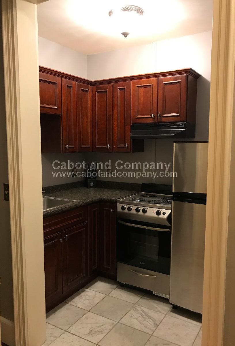 1 bed, 1 bath apartment for rent at 319 Dartmouth St Unit 2, Back Bay — photo 5 of 6