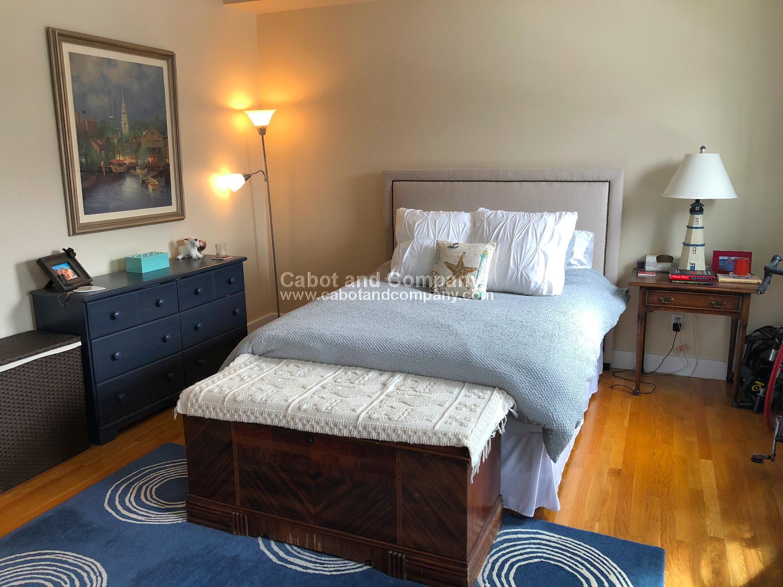 16 Concord Sq, South End