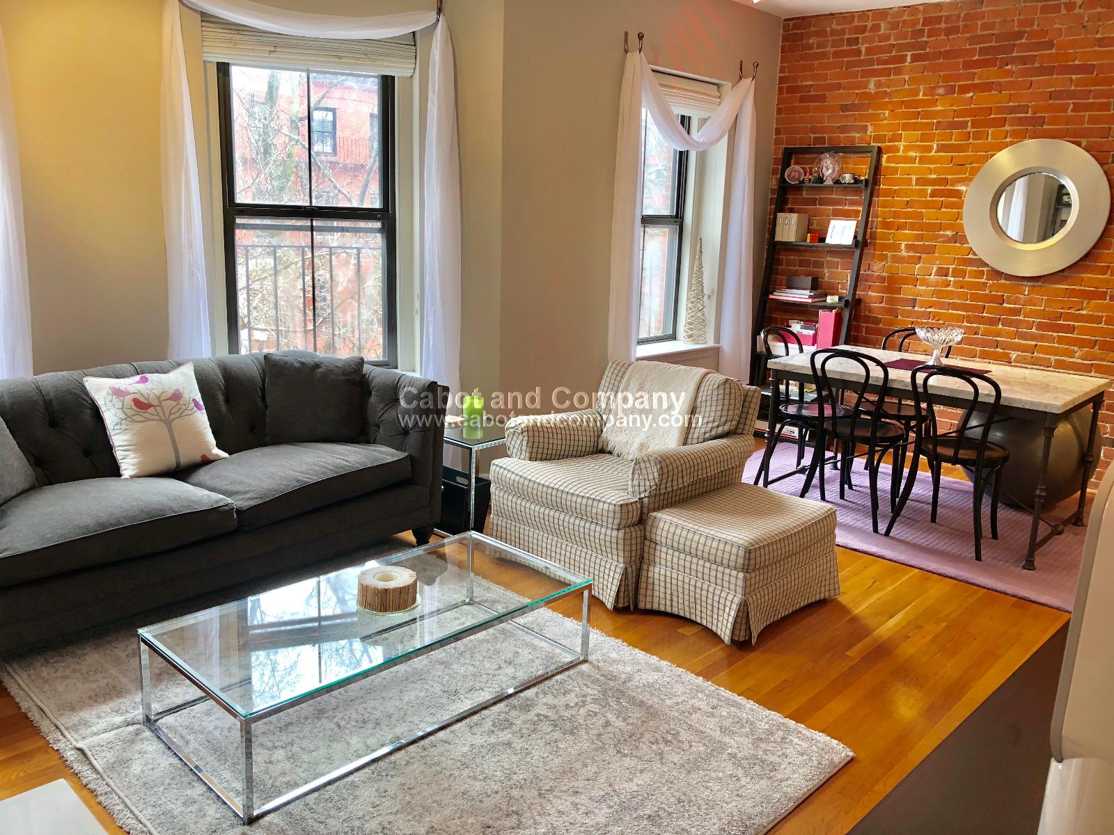 16 Concord Sq, South End