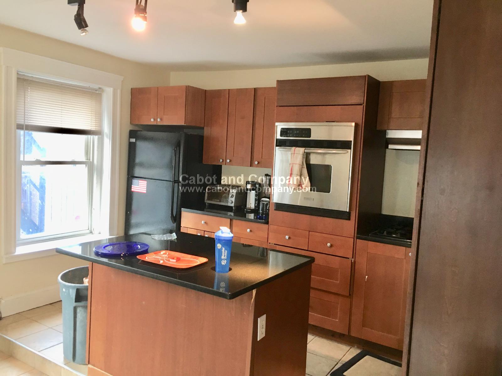 443 Hanover St, North End