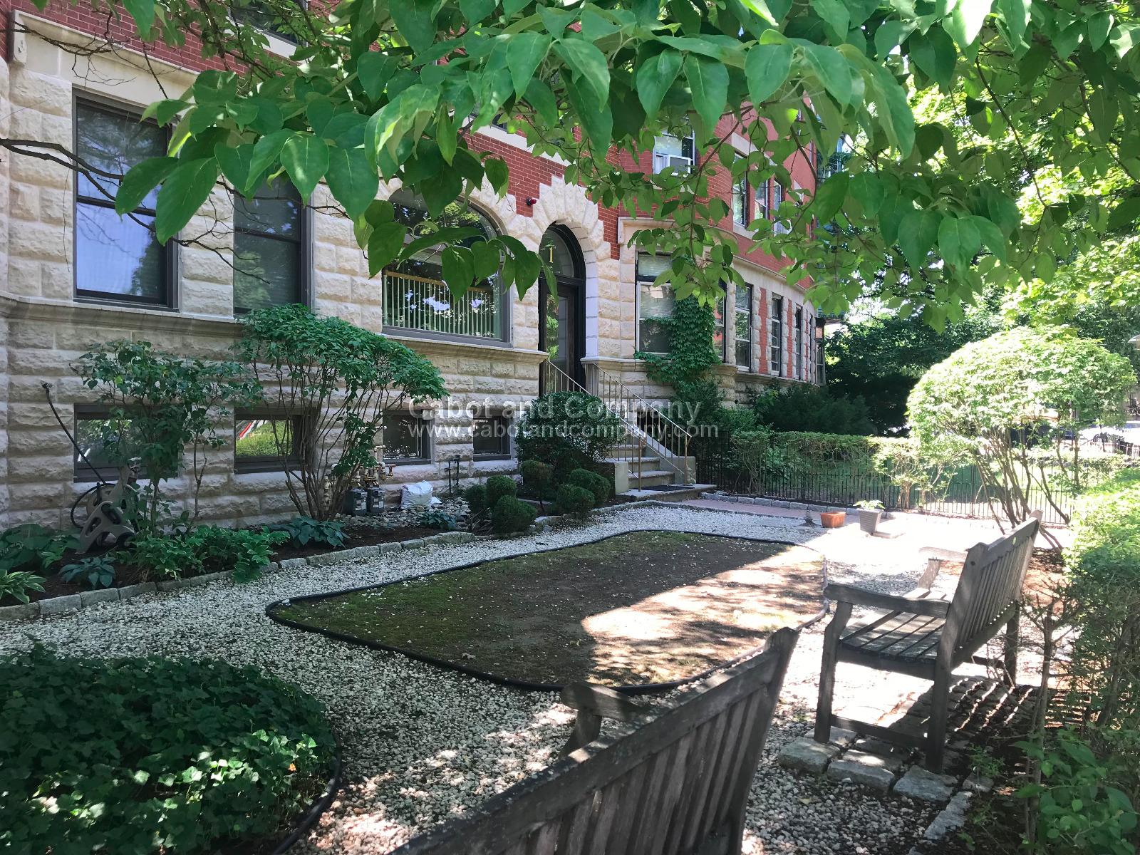 1 Clinton Path, Brookline Village