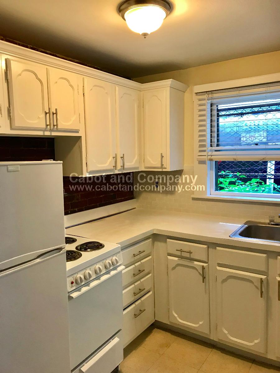 https://ygl-photos.s3.us-west-004.backblazeb2.com/297W5b48cc23ce476.jpg