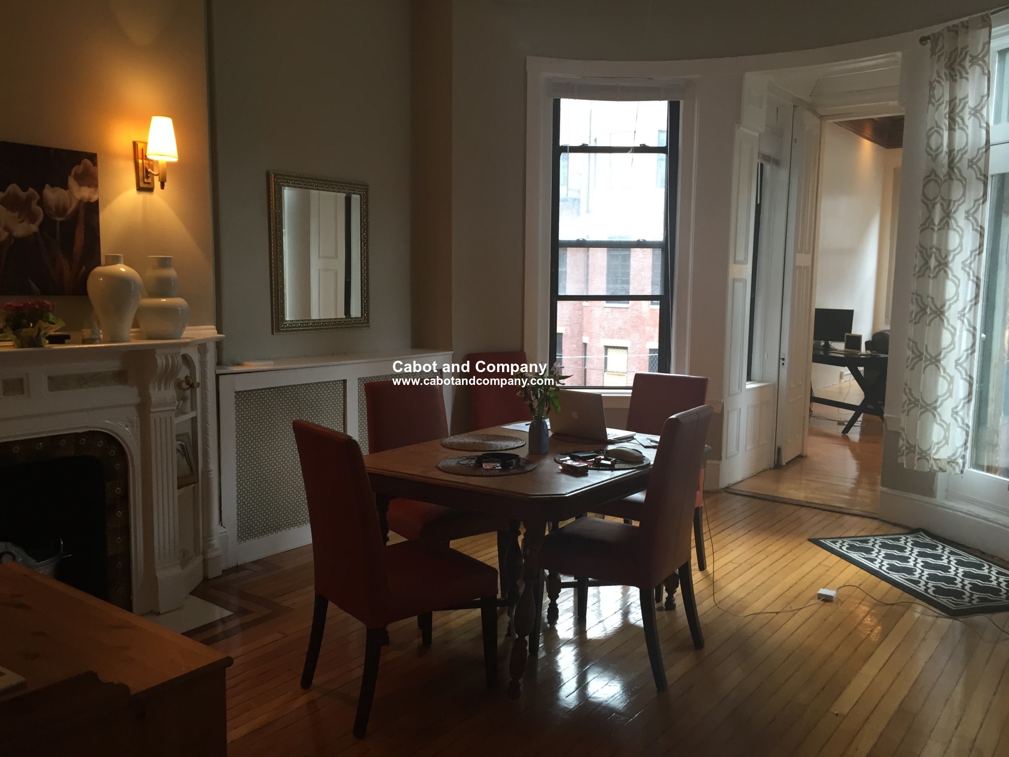 131 Newbury St, Back Bay
