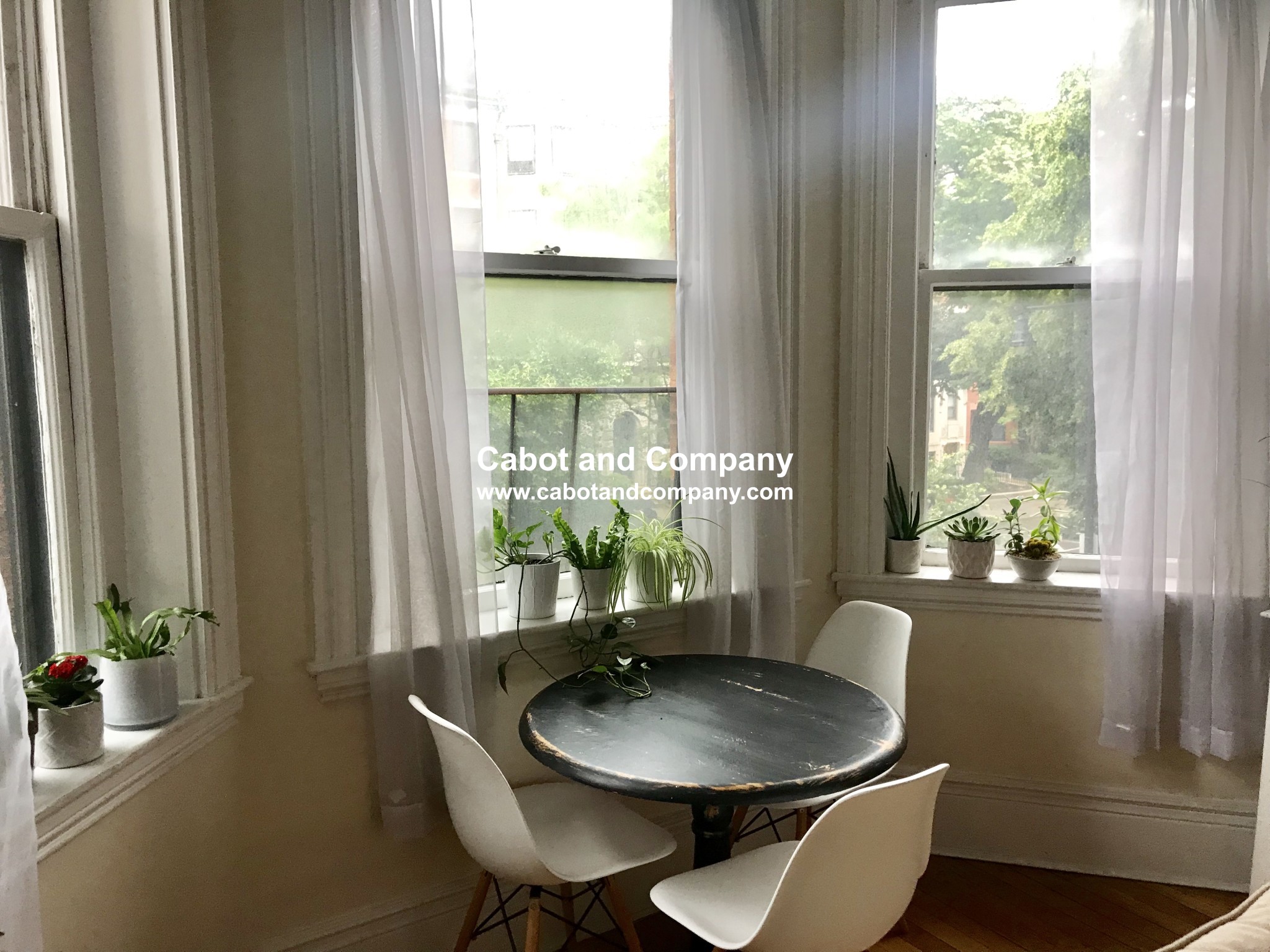 2 bed, 1 bath apartment for rent at 481 Beacon St Unit 24, Back Bay — photo 4 of 10