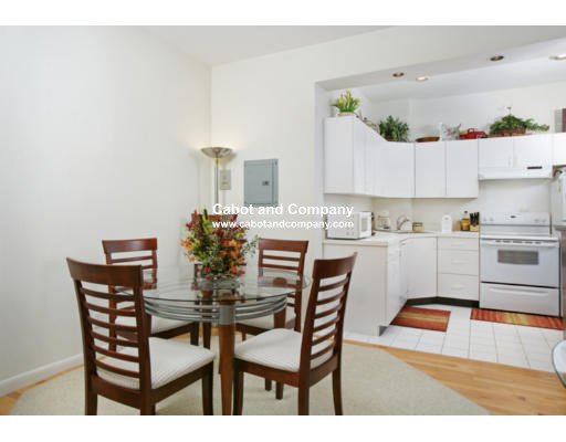 40 Saint Botolph St, Back Bay