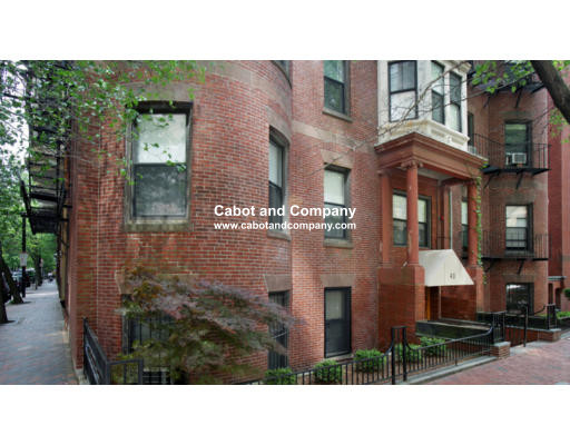 40 Saint Botolph St, Back Bay