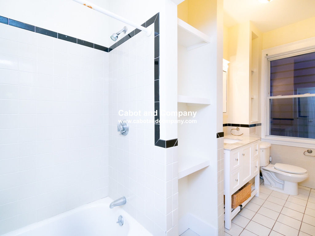 424 Broadway, Mid Cambridge