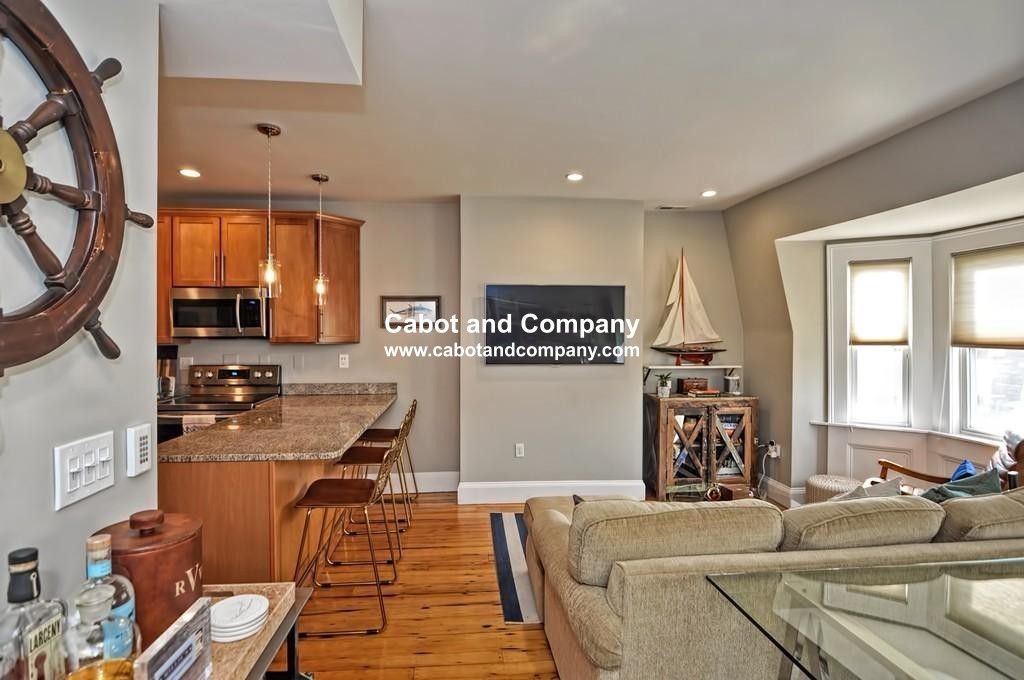 1 bed, 1 bath apartment for rent at 576 Broadway Unit 4, South Boston — photo 5 of 14