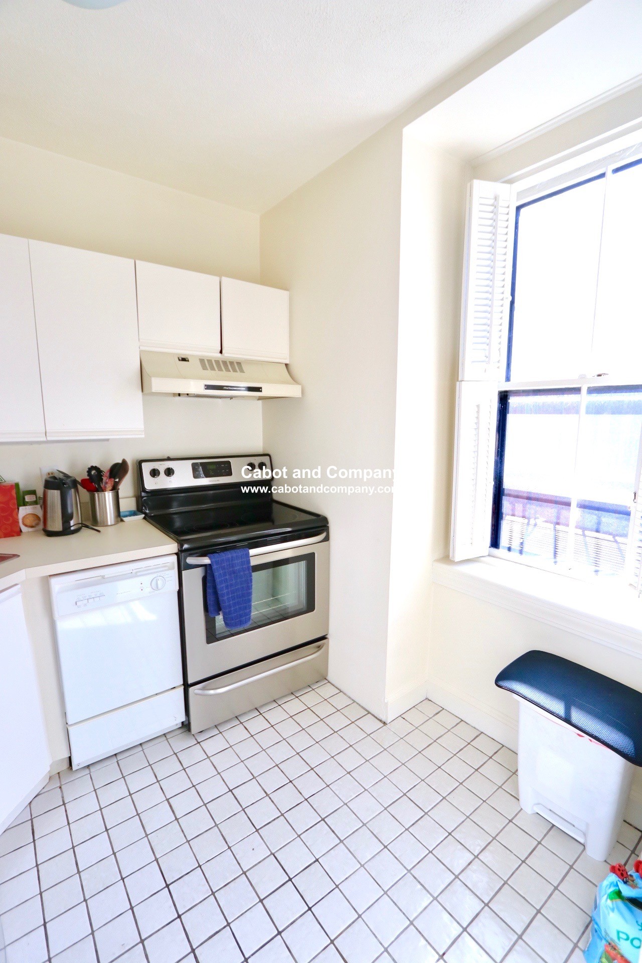 1 bed, 1 bath apartment for rent at 328 Dartmouth St Unit 12, Back Bay — photo 6 of 16