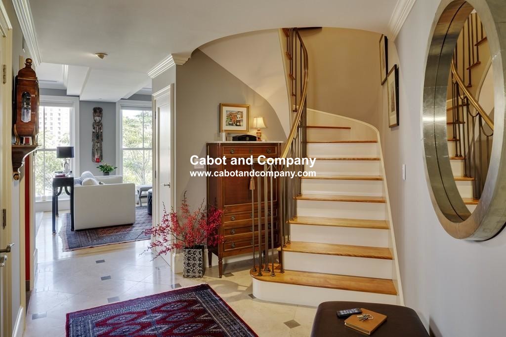 6 Edgerly Pl, Back Bay