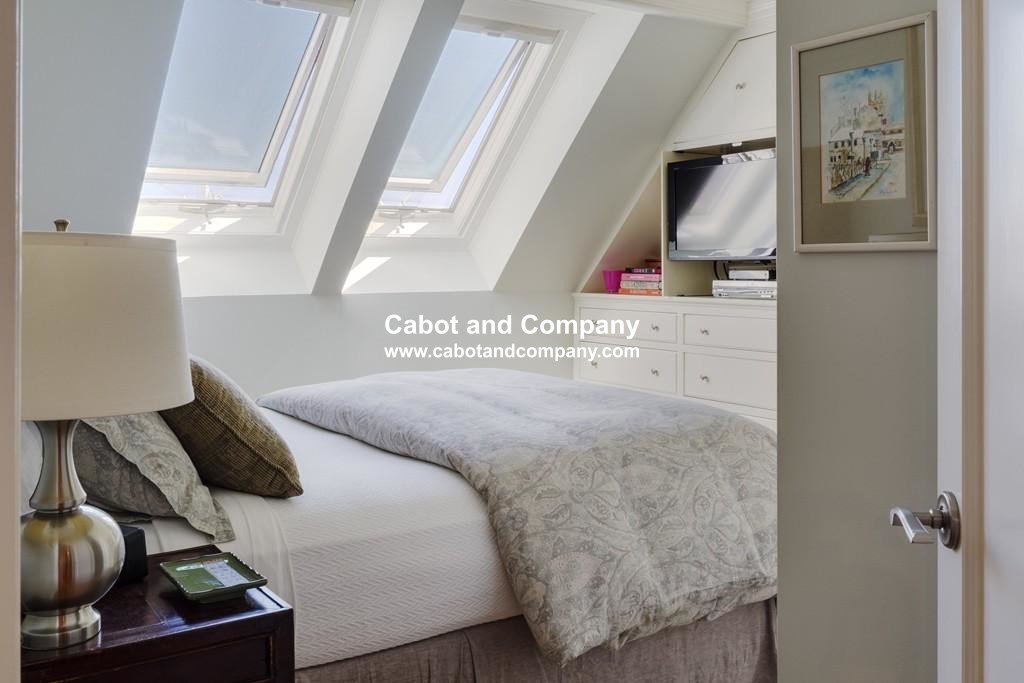 6 Edgerly Pl, Back Bay