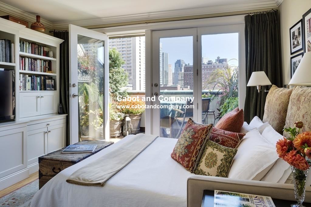 6 Edgerly Pl, Back Bay