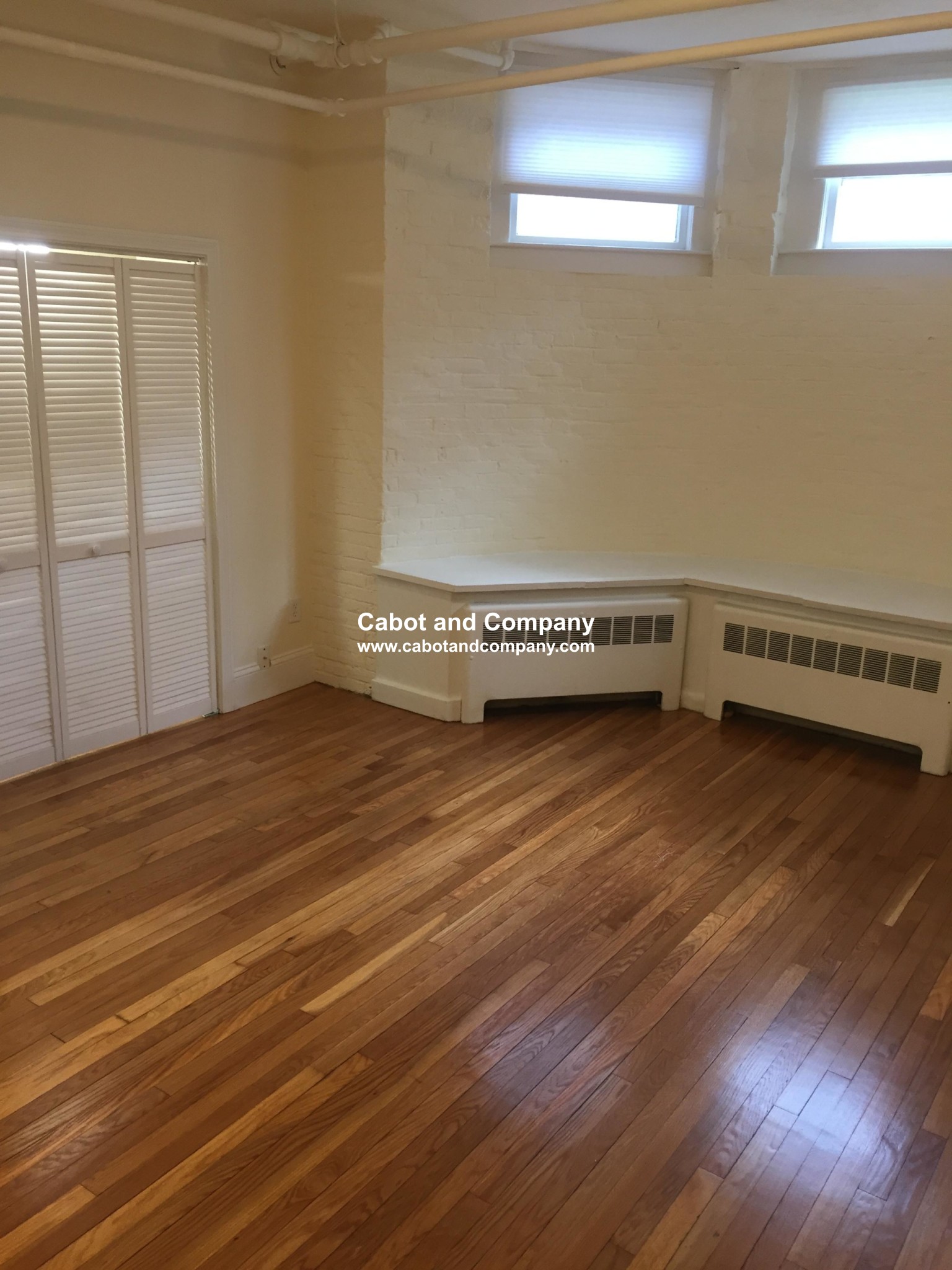 295 Newbury St, Back Bay