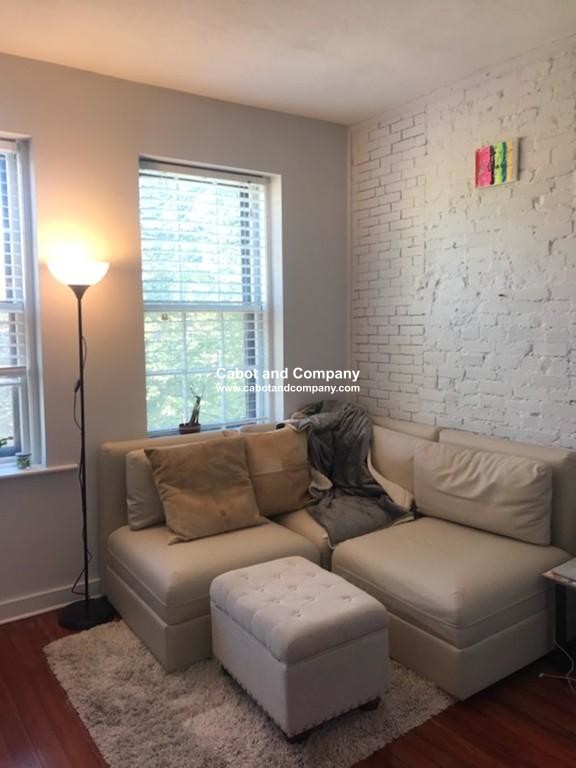 200 Warren Ave, South End