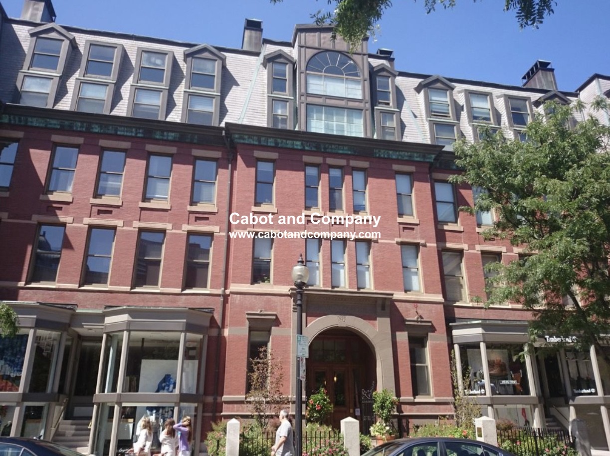 201 Newbury St, Back Bay