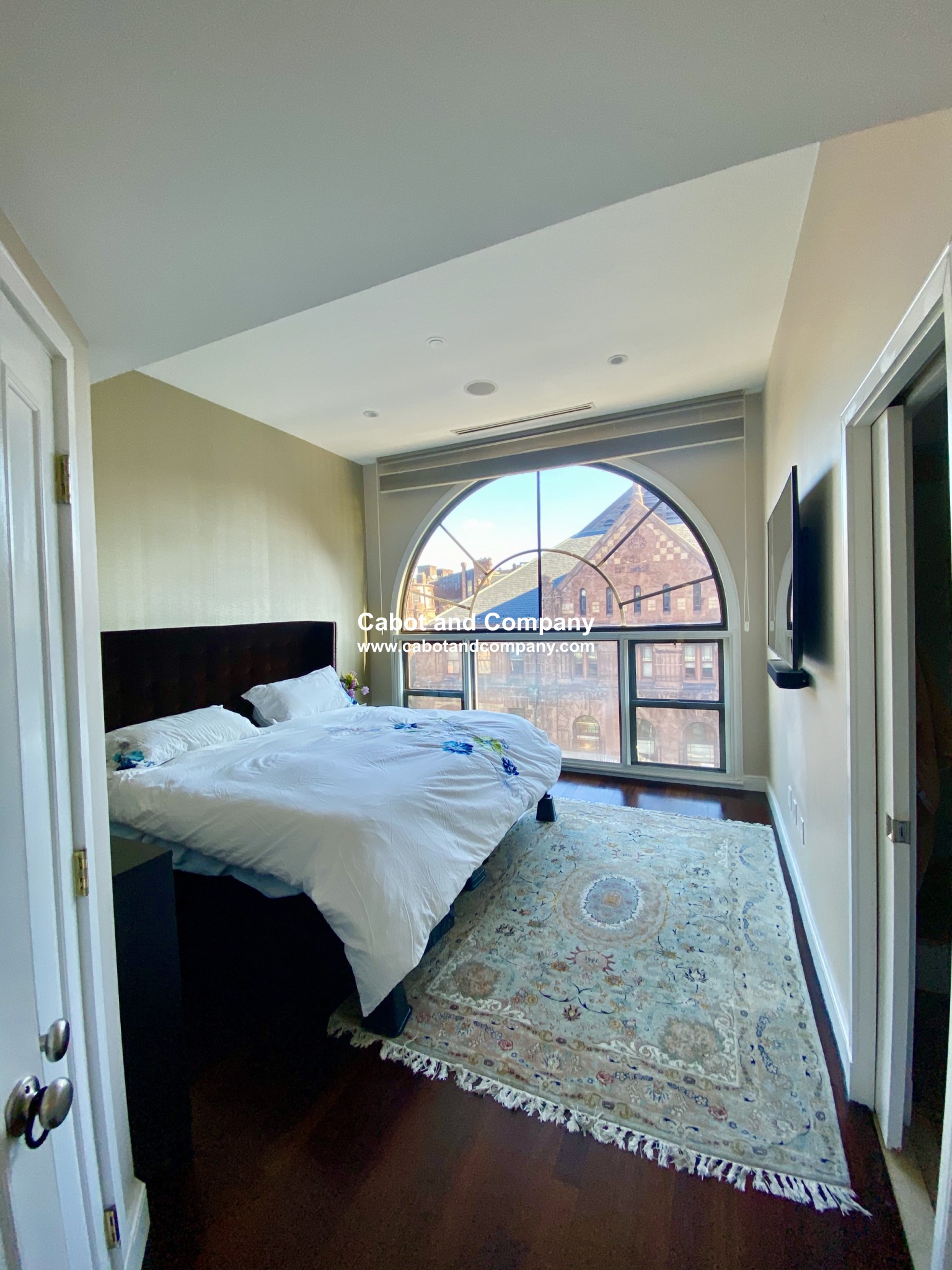 201 Newbury St, Back Bay