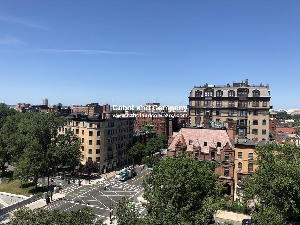 362 Commonwealth Ave, Back Bay