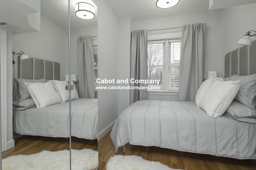 200 Warren Ave, South End