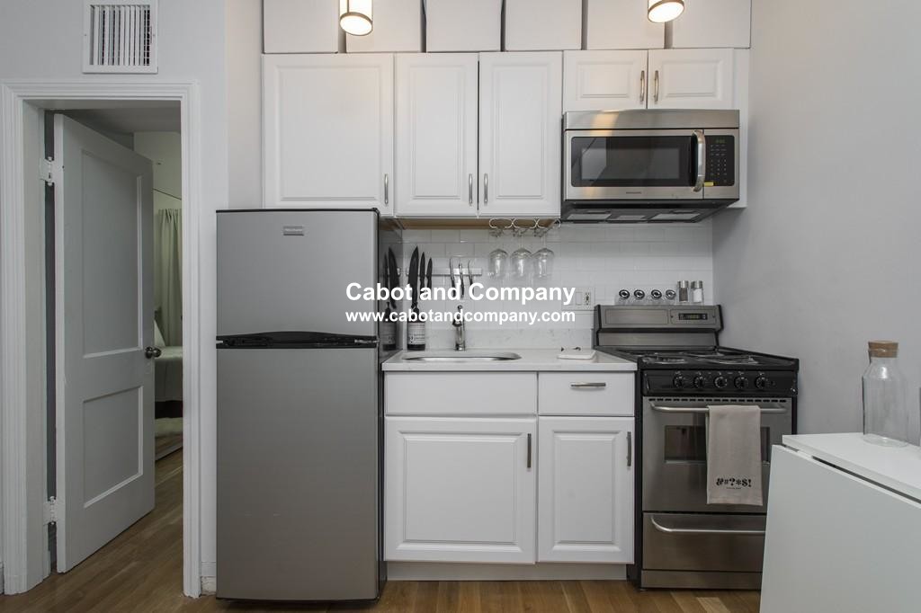 200 Warren Ave, South End