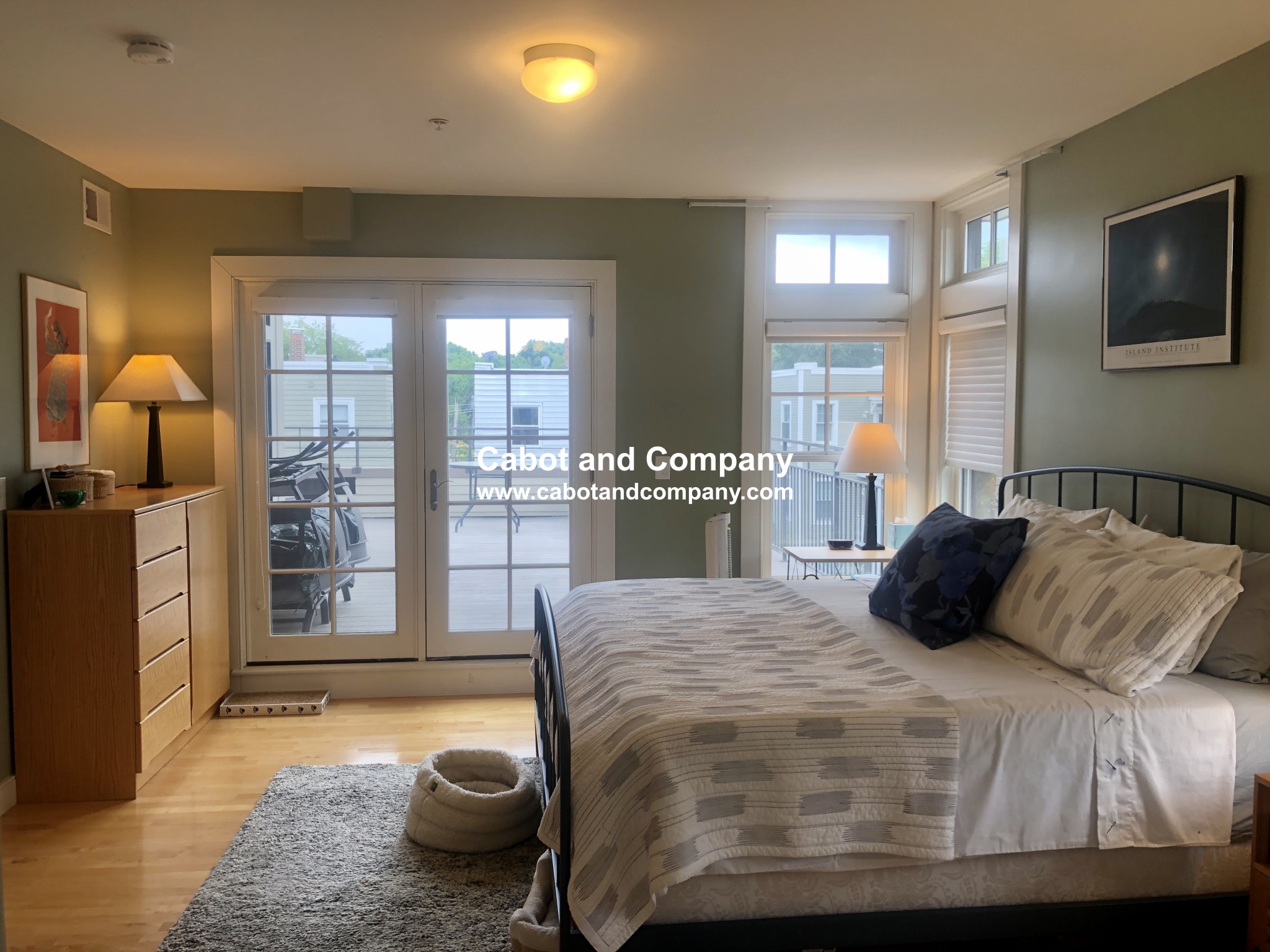 72 Hamilton St, Cambridgeport