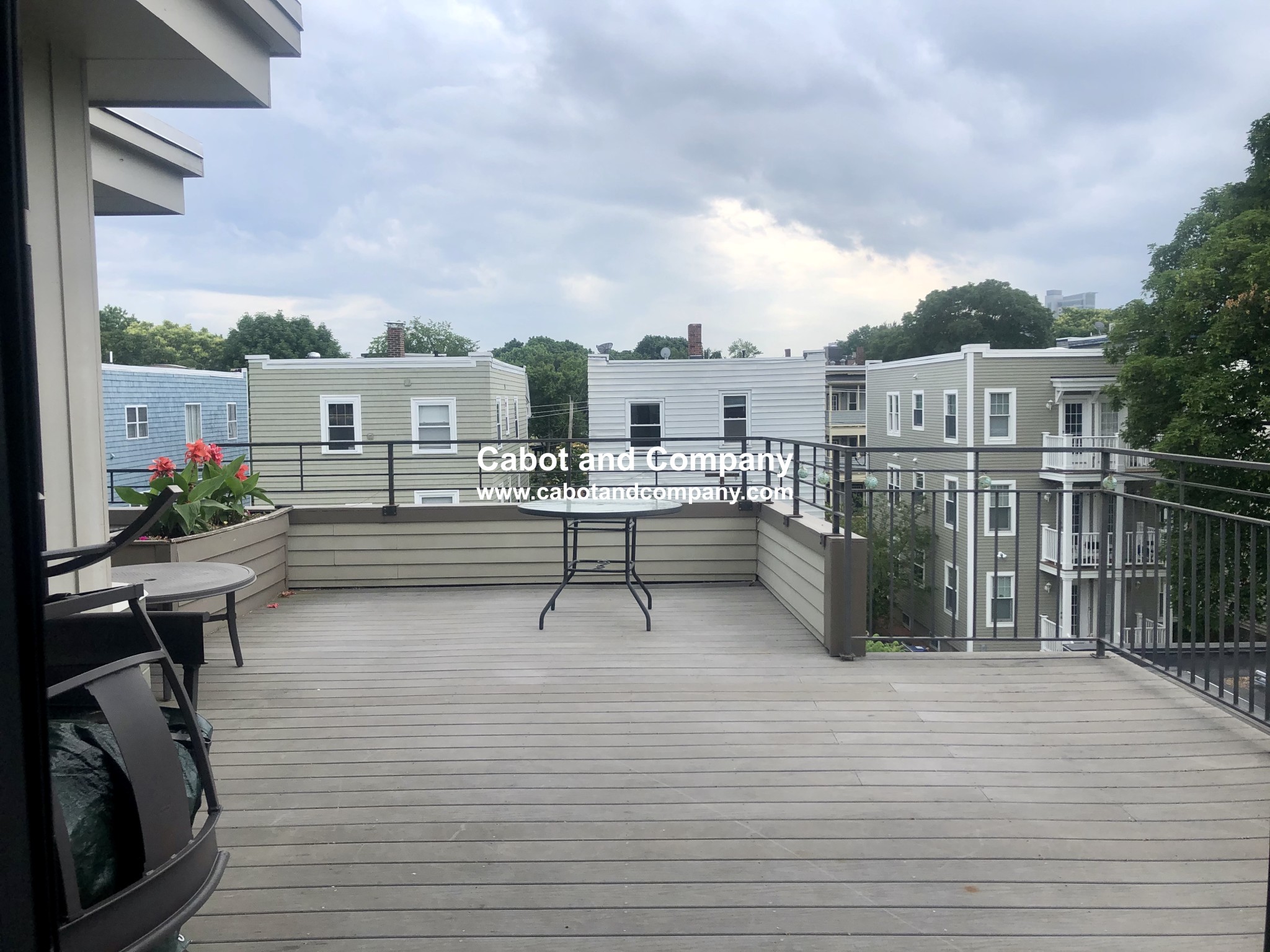 72 Hamilton St, Cambridgeport