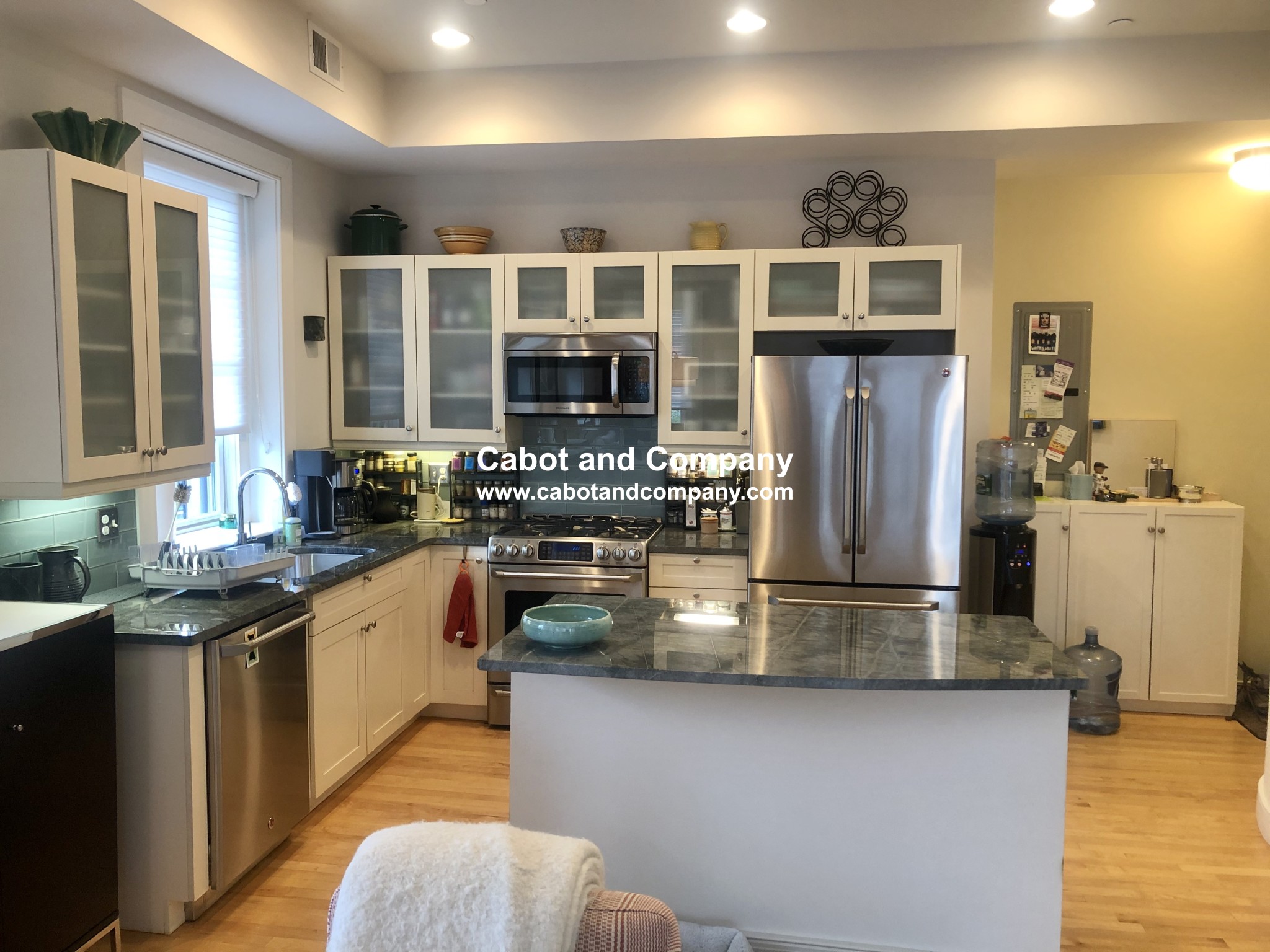 72 Hamilton St, Cambridgeport