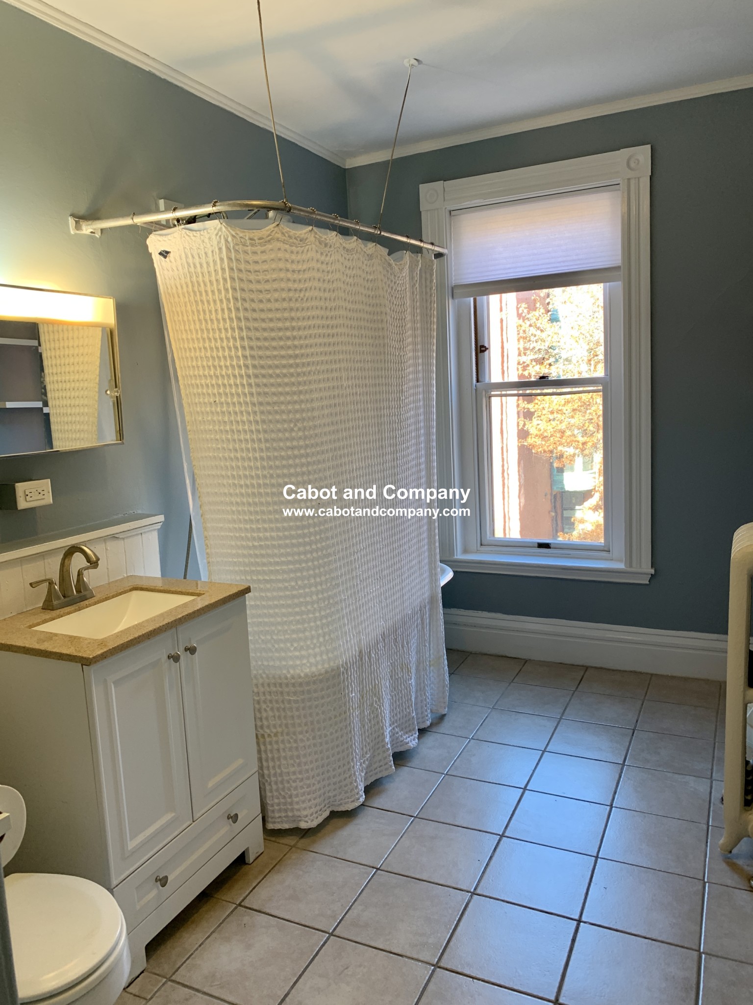 293 Newbury St, Back Bay