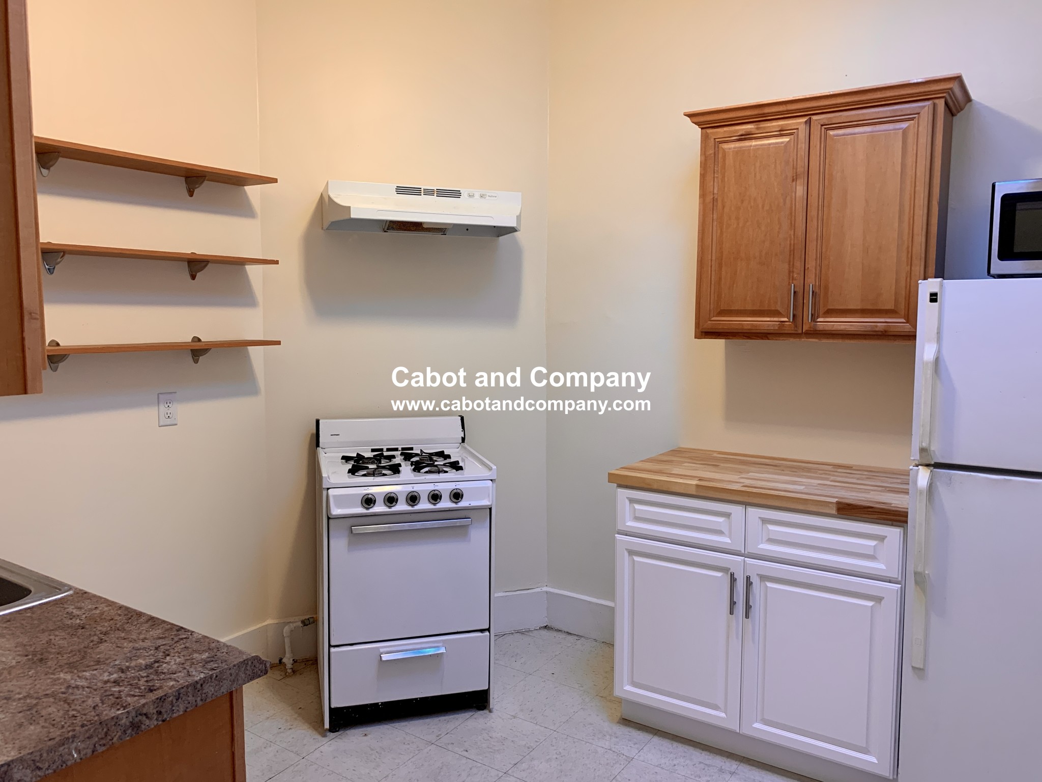 293 Newbury St, Back Bay