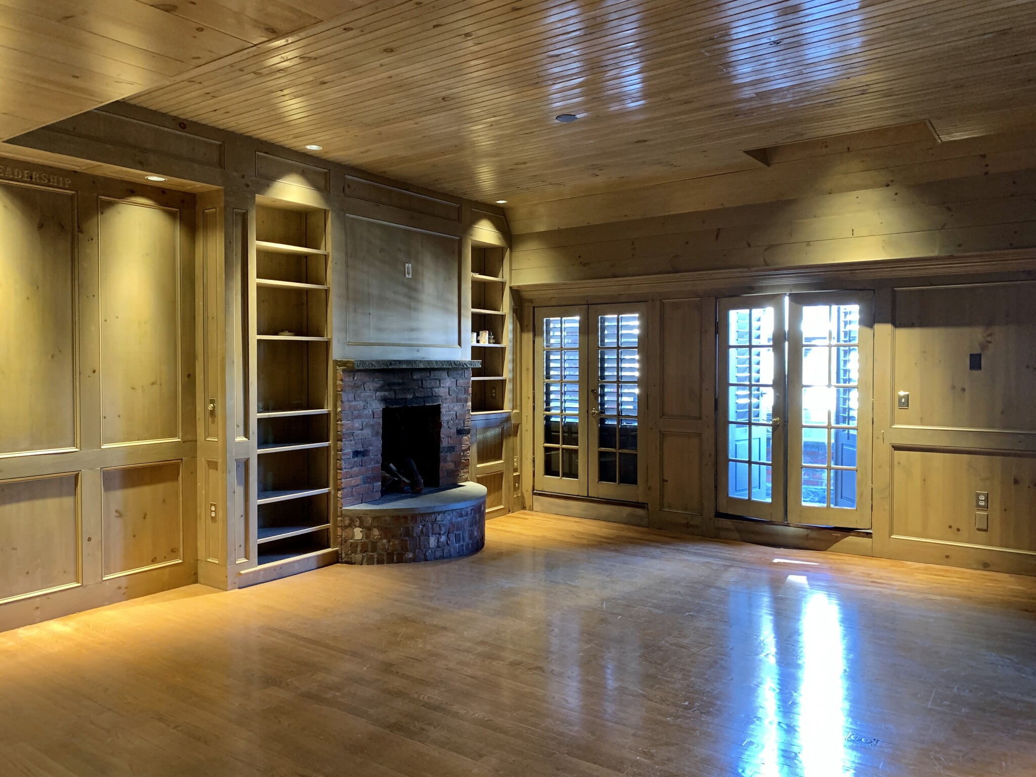 140 Newbury St, Back Bay