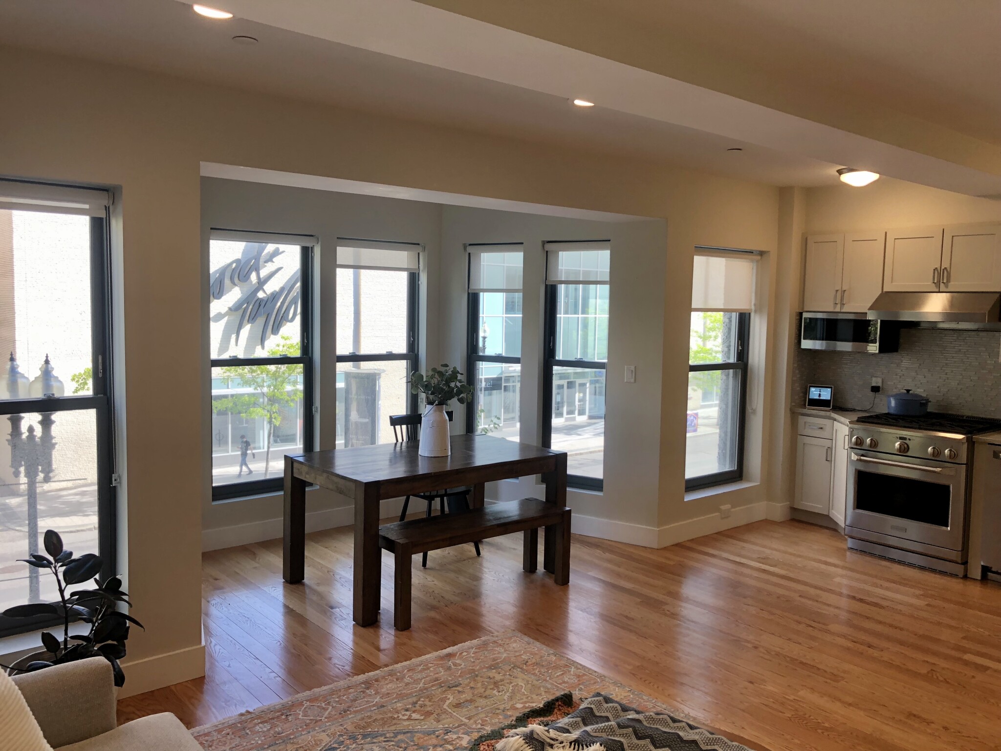 719 Boylston St, Back Bay