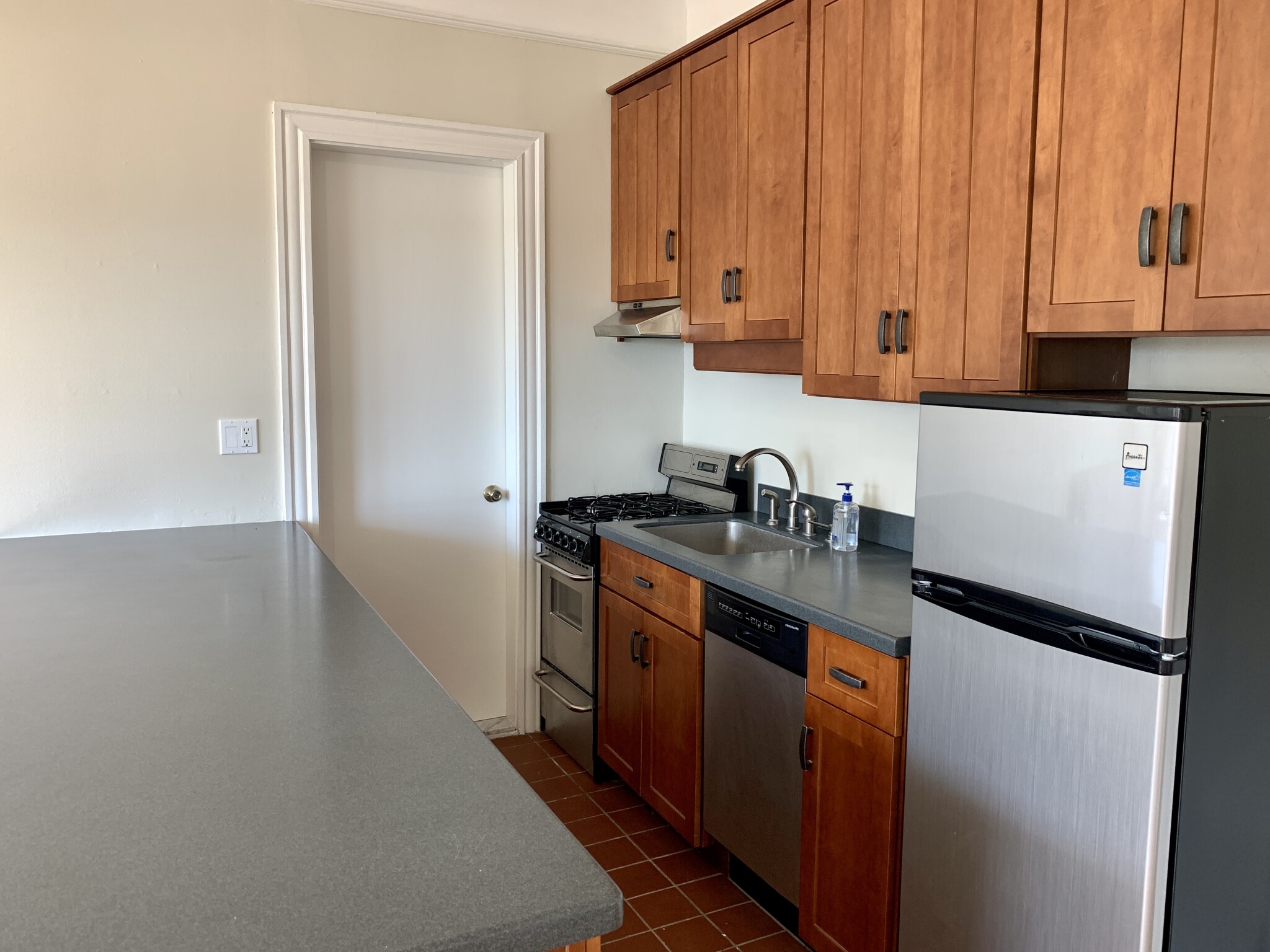 1 bed, 1 bath apartment for rent at 362 Commonwealth Ave Unit 6I, Back Bay — photo 5 of 8