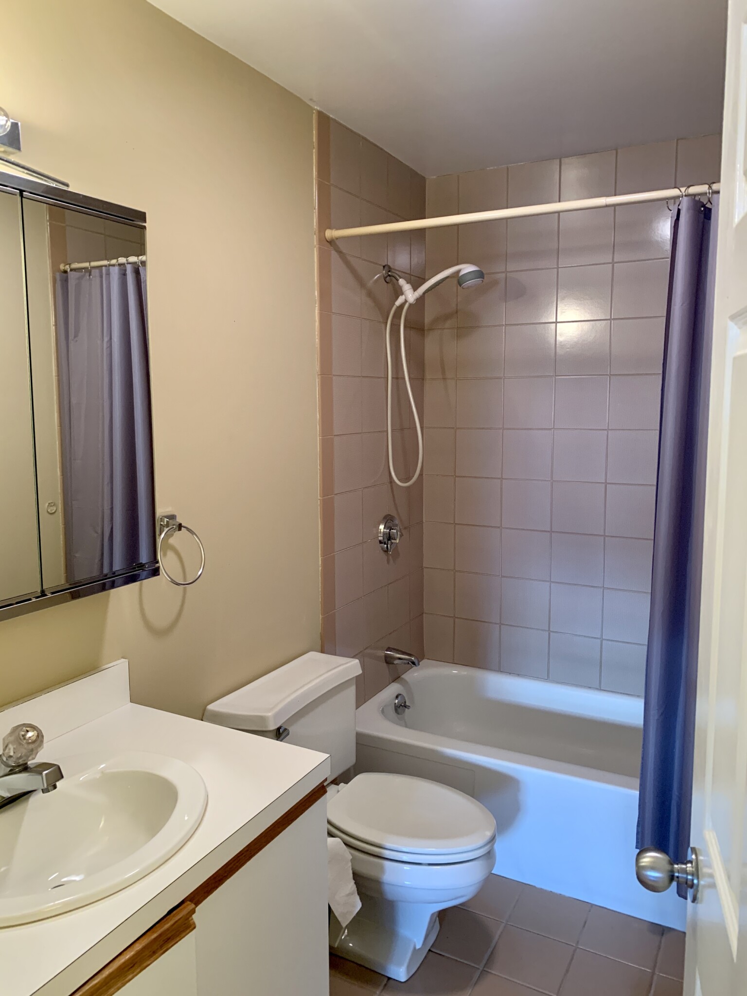 2 bed, 2 bath apartment for rent at 376 Commercial St Unit 6D, Waterfront — photo 6 of 8
