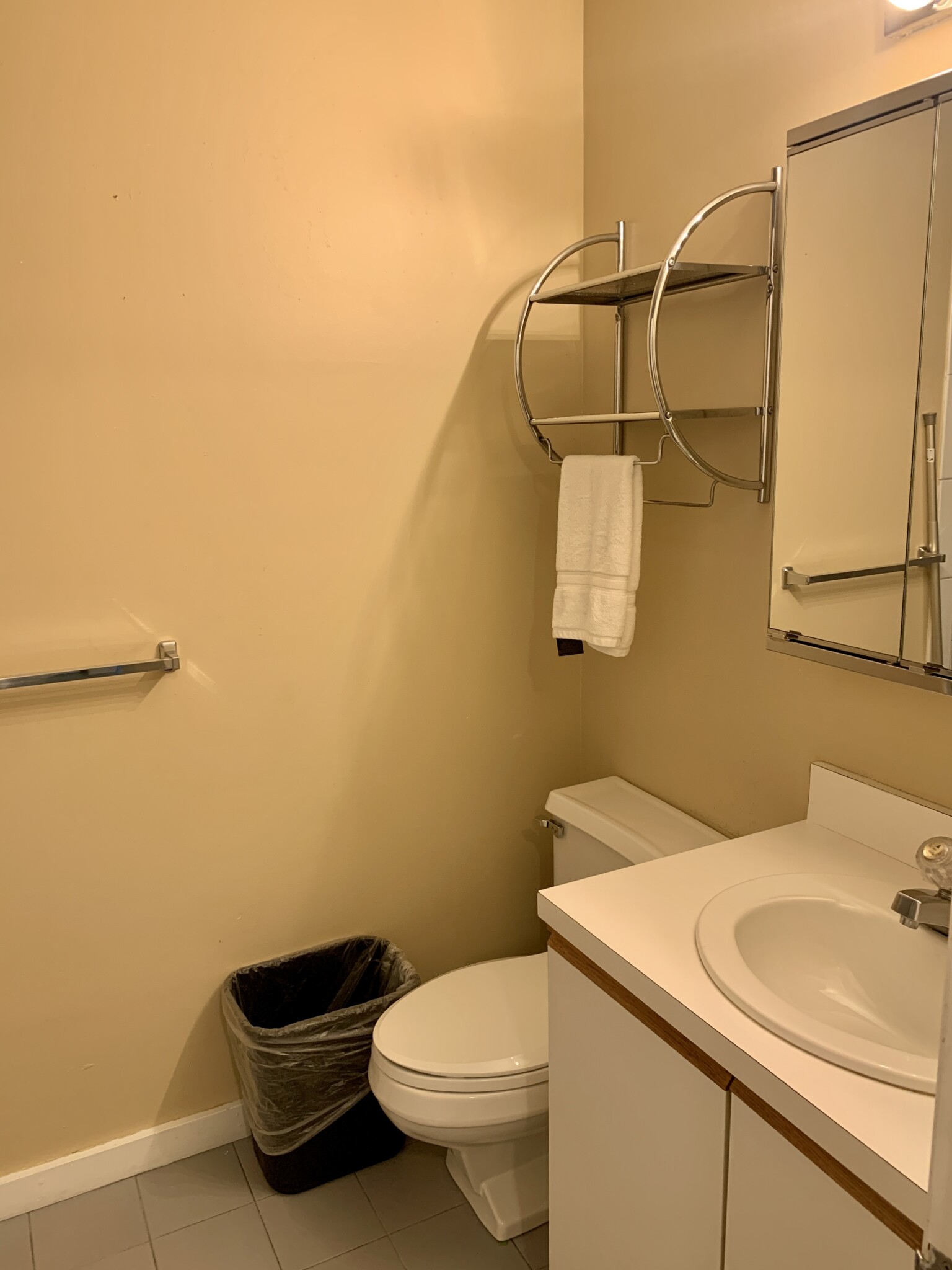 2 bed, 2 bath apartment for rent at 376 Commercial St Unit 6D, Waterfront — photo 7 of 8