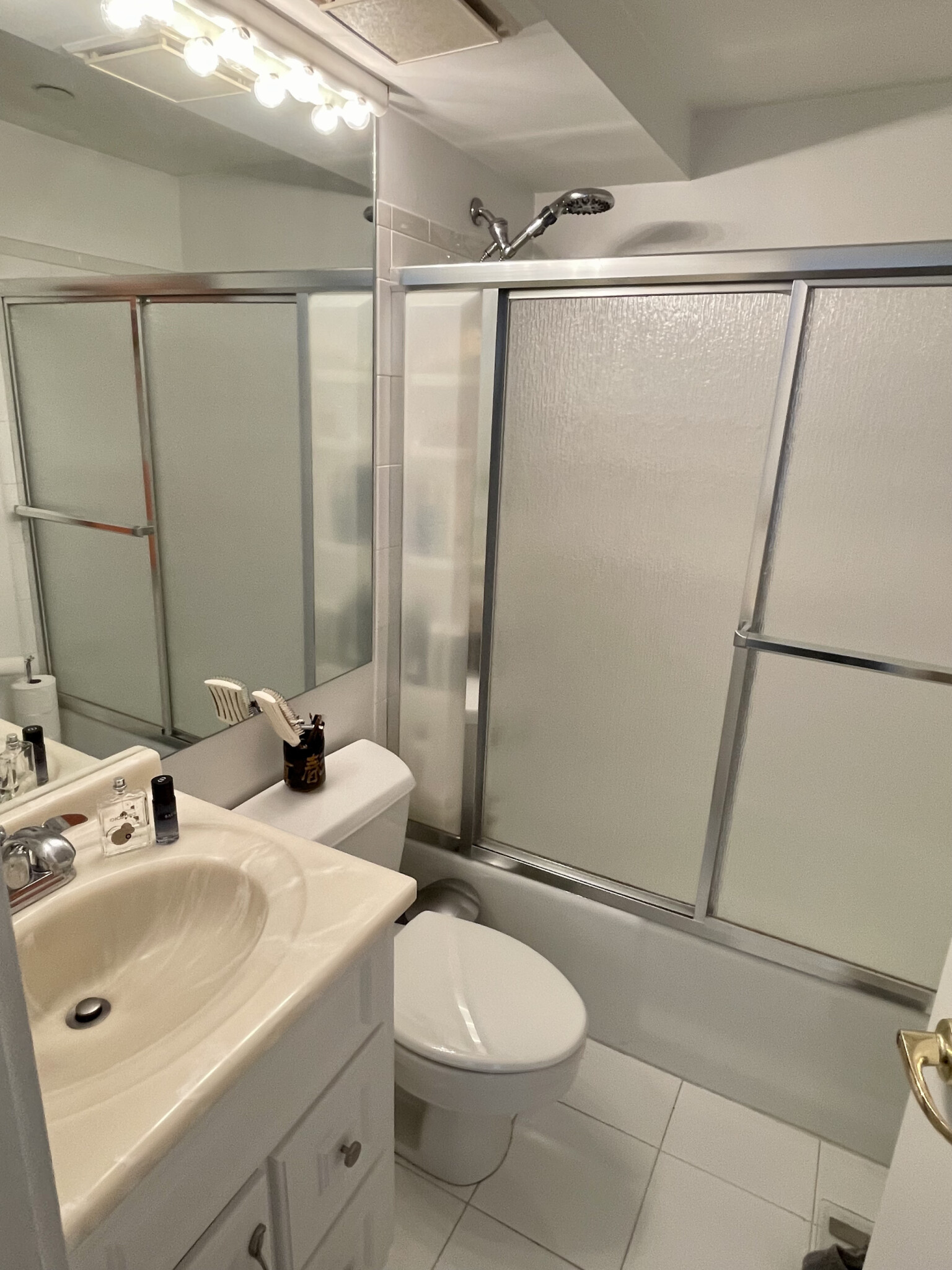 201 Newbury St, Back Bay