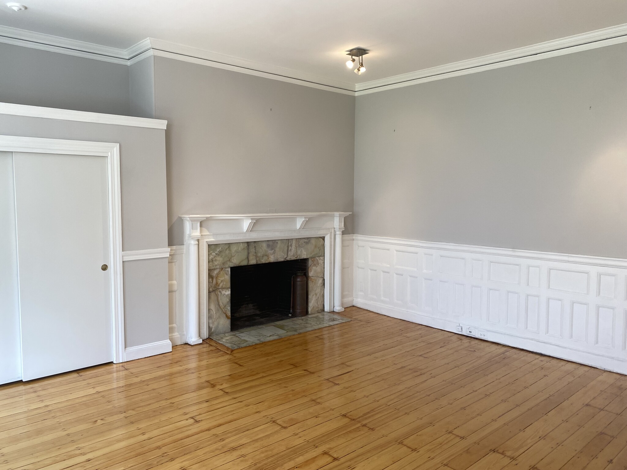 273 Commonwealth Ave, Back Bay