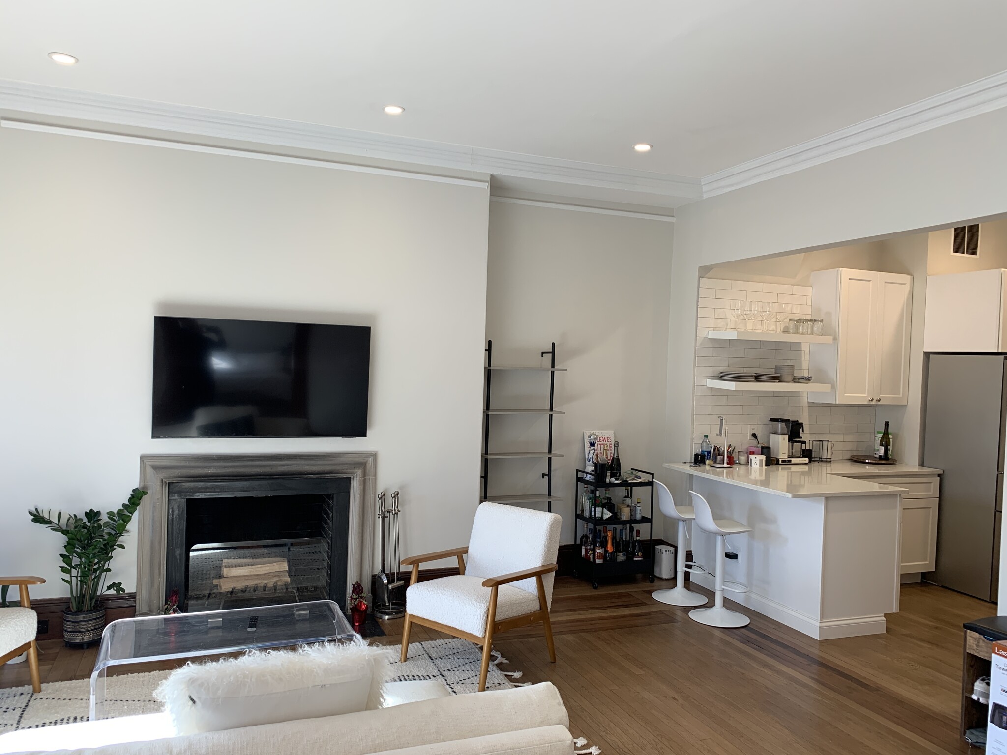 343 Commonwealth Ave, Back Bay