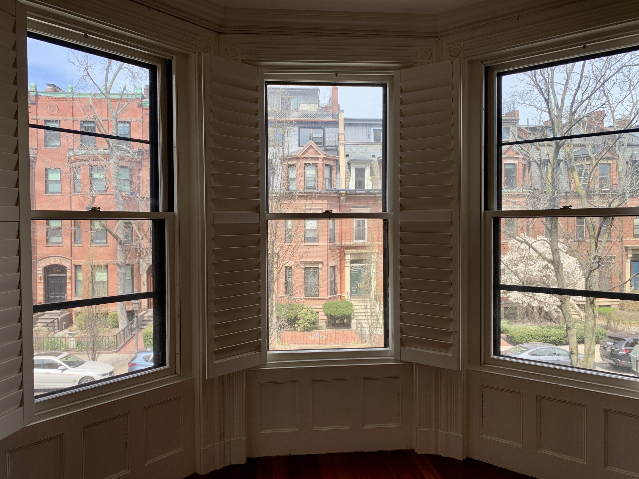 392 Marlborough St, Back Bay