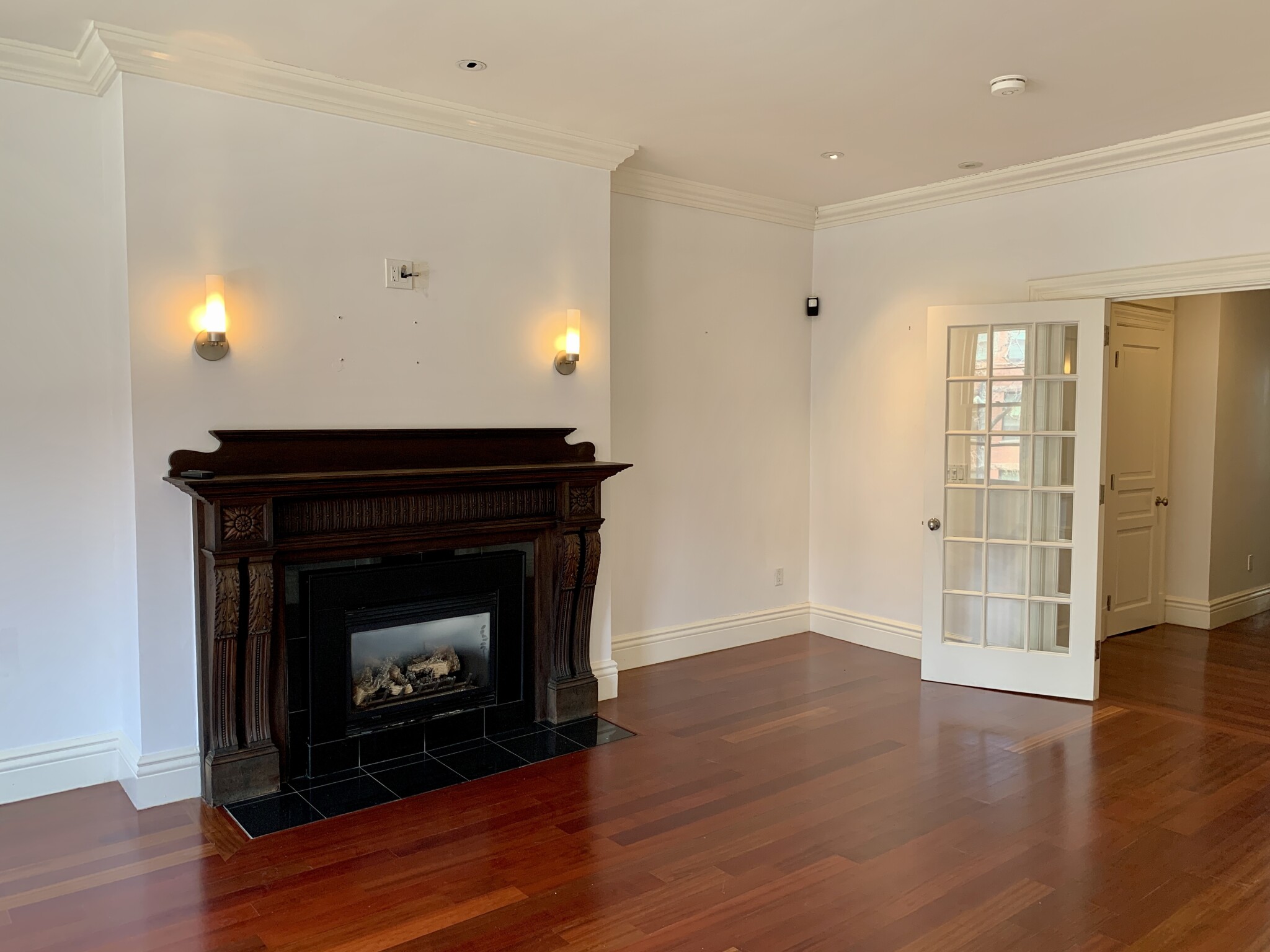 392 Marlborough St, Back Bay