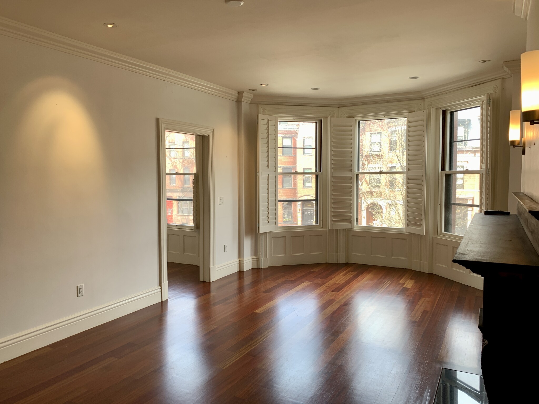 392 Marlborough St, Back Bay