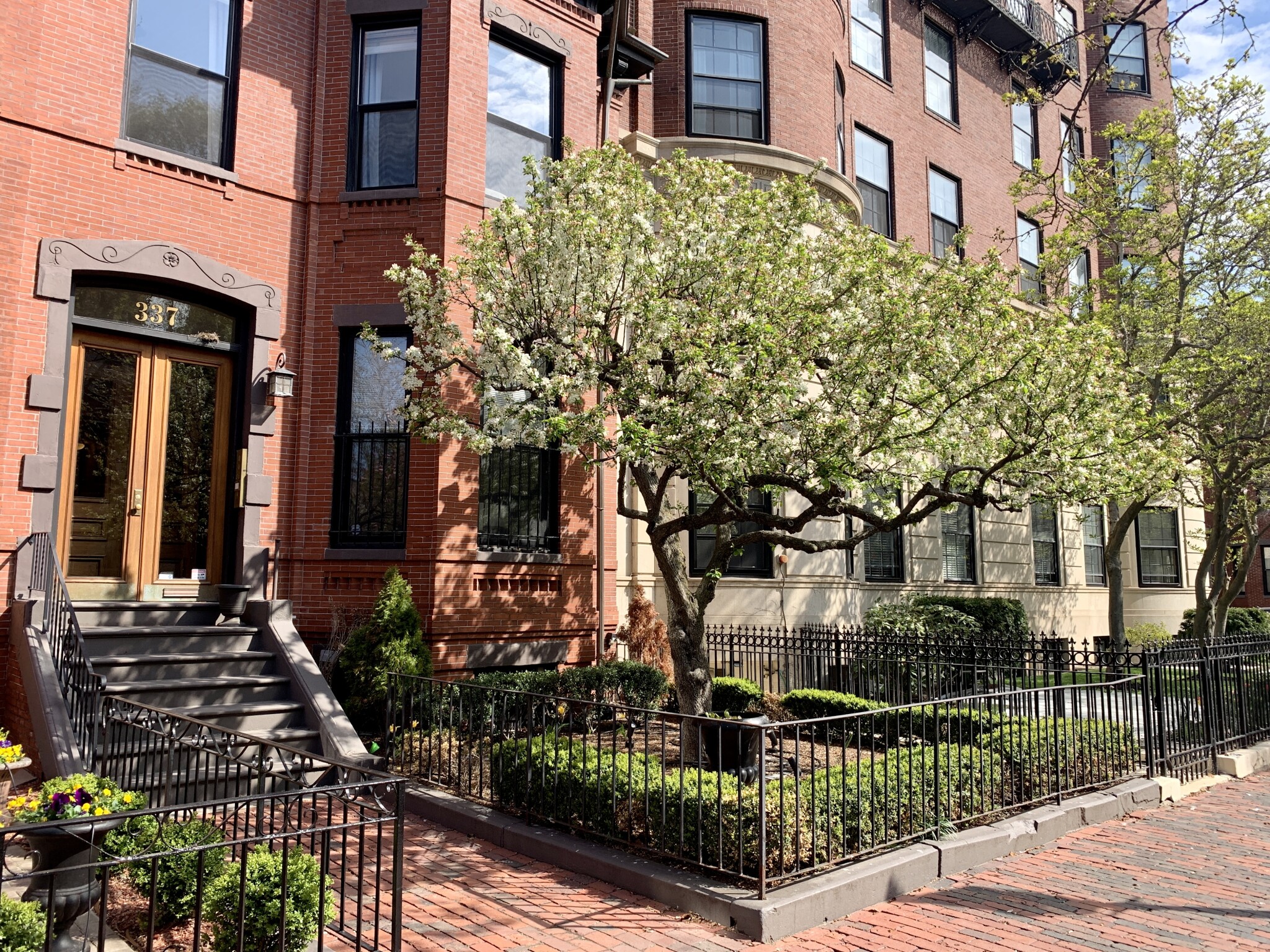 337 Marlborough St, Back Bay