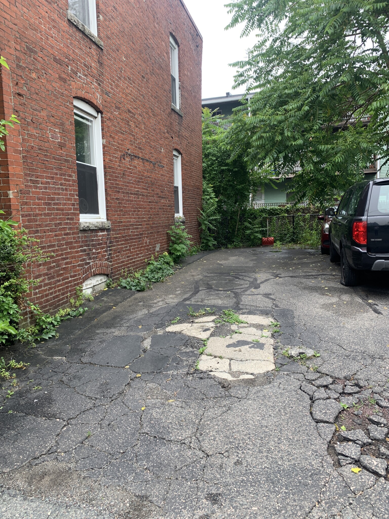 32 Holmes St, Allston