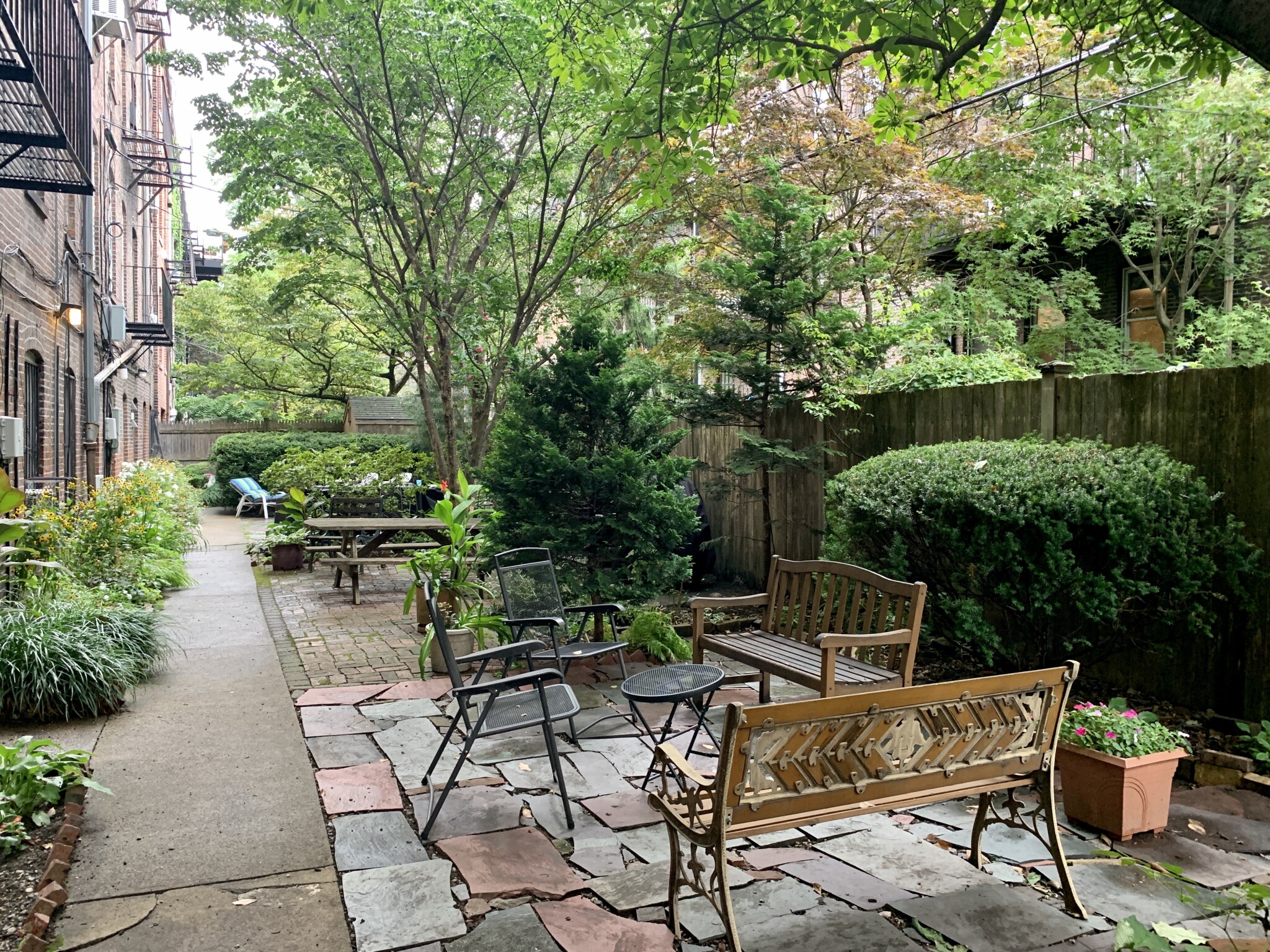 37 Lawrence St, South End