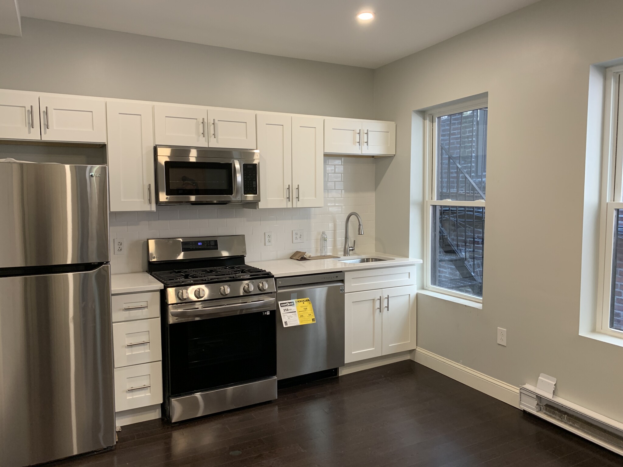 51 Charter St, North End