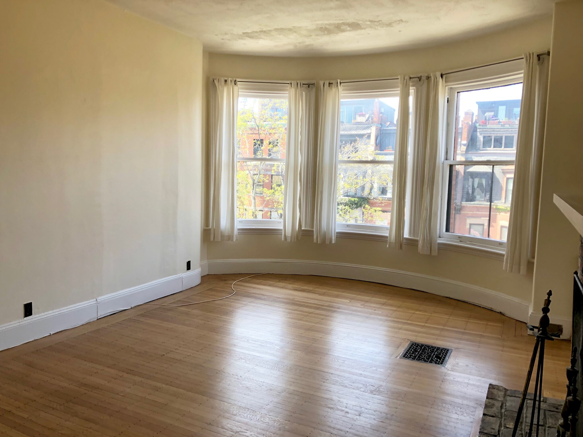 388 Marlborough St, Back Bay