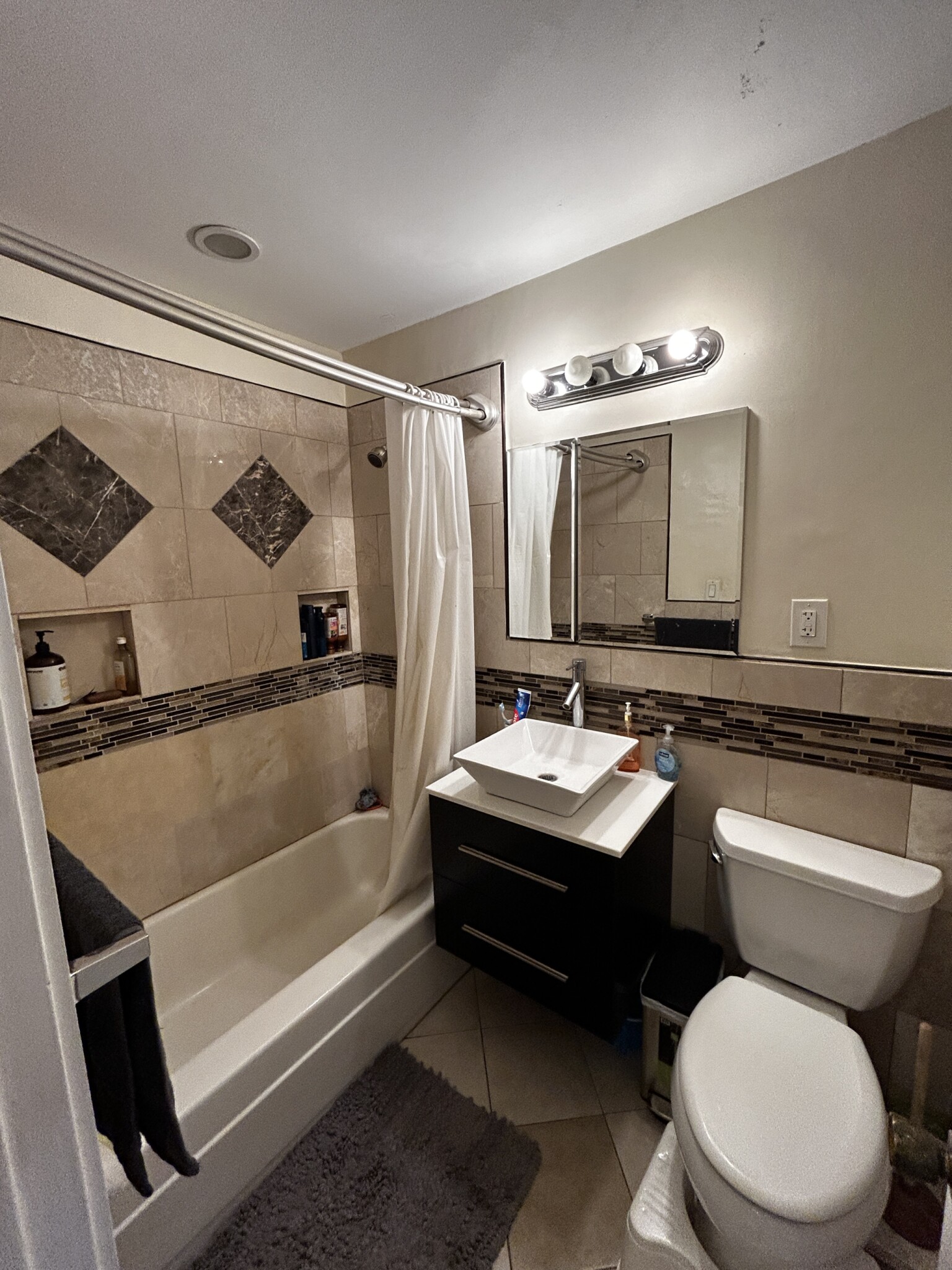 13 Bowdoin St, Beacon Hill